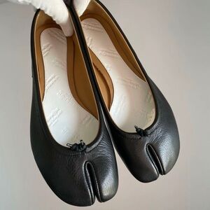 Maison Martin Margiela Black Leather Tabi Loafers